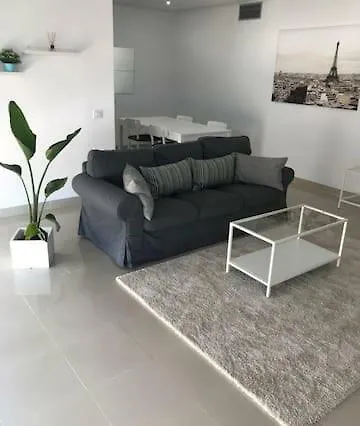 Tower's Flat 4 On The 30th Floor +wifi +digital Tv Apartment