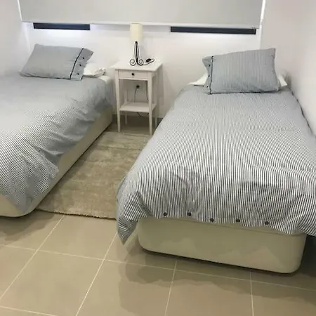 Tower's Flat 4 On The 30th Floor +wifi +digital Tv Apartment *